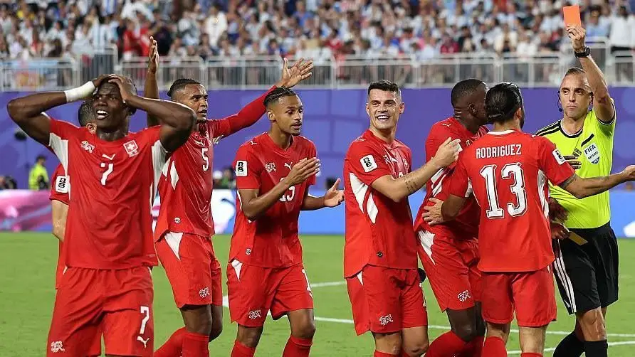 世界杯2026:布雷尔·恩博洛因身份错误规则被罚下